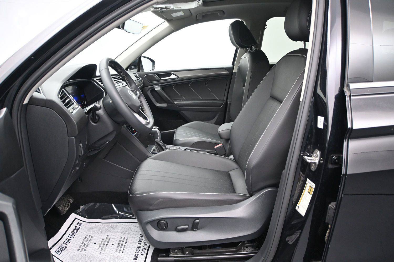 Used 2022 Volkswagen Tiguan SE AWD/4WD image 7