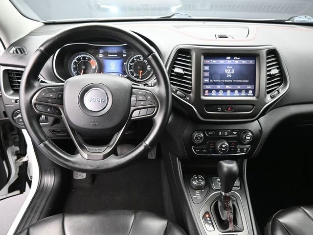 Used 2019 Jeep Cherokee Trailhawk w/ Cold Weather Group image 25