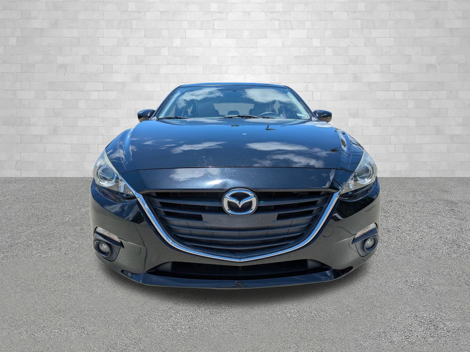 Used 2015 MAZDA MAZDA3 i Touring w/ Technology Package FWD image 6