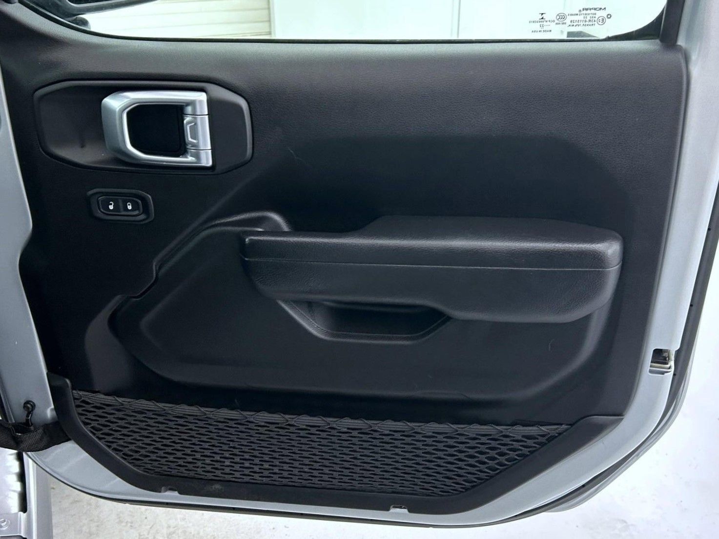 Used 2022 Jeep Gladiator Willys image 16