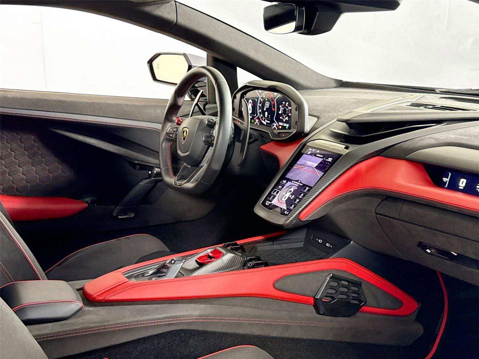 Used 2024 Lamborghini Revuelto image 28