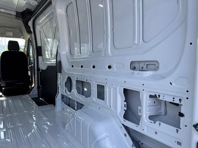 New 2026 Ford Transit 250 148 Medium Roof RWD image 27