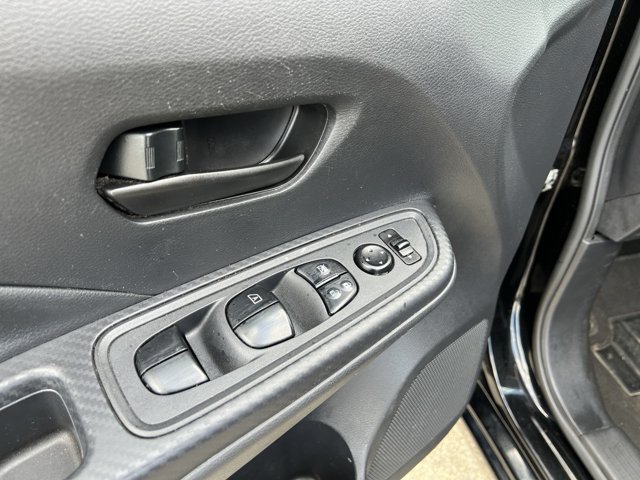 Used 2020 Nissan Versa S w/ Trunk Package FWD image 24