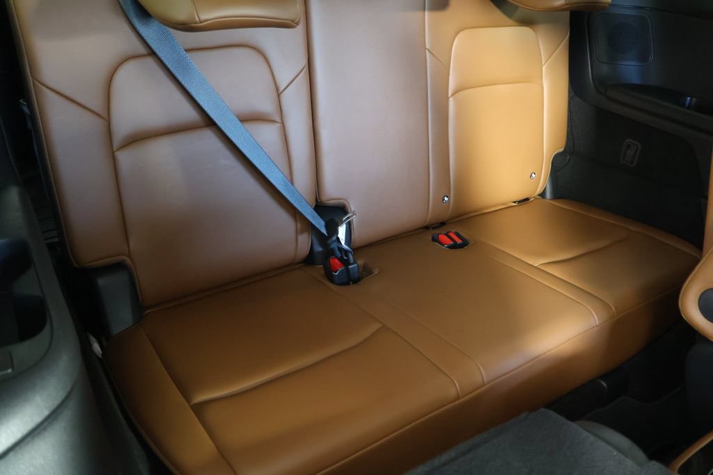 Used 2024 Nissan Pathfinder Platinum AWD/4WD image 24