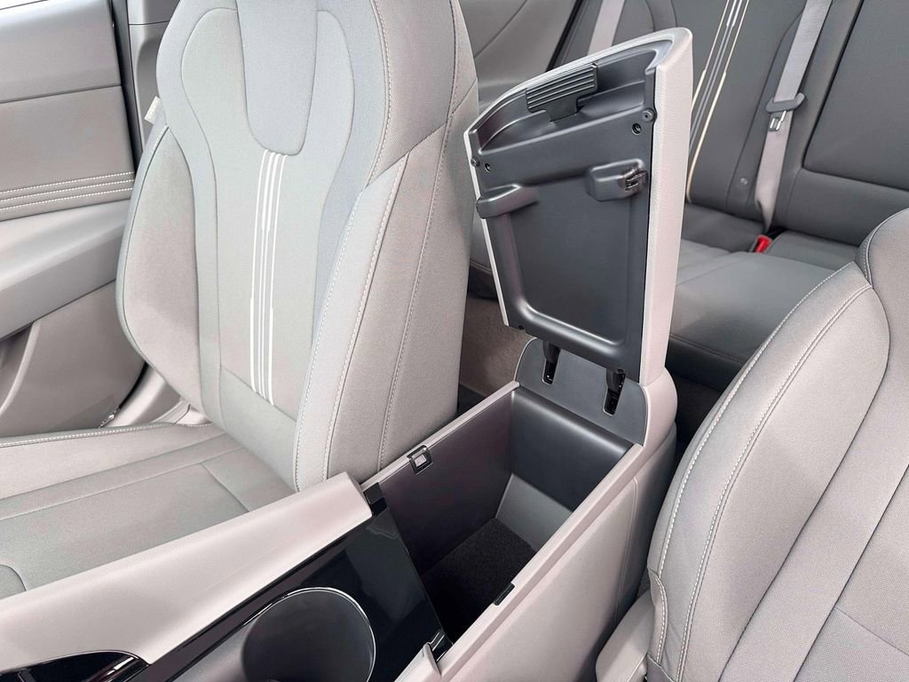 New 2026 Hyundai Elantra SEL Sport Premium FWD image 27