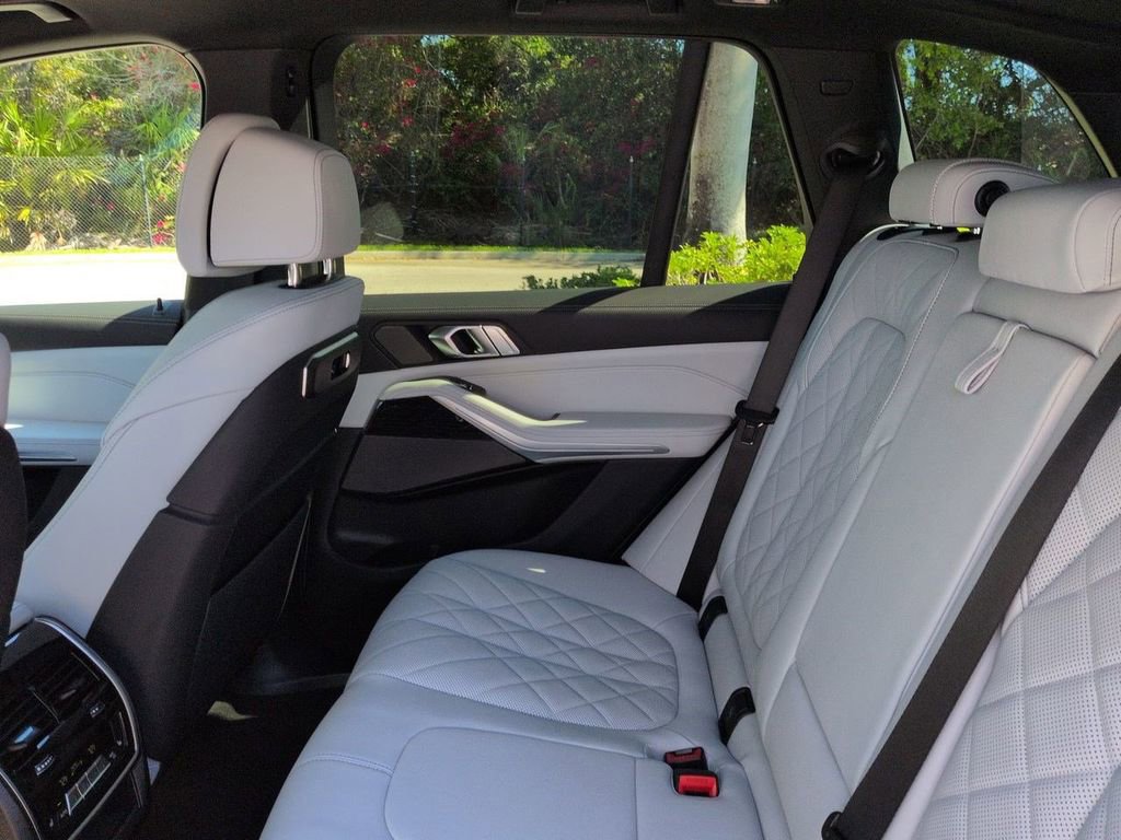 New 2026 BMW X5 xDrive40i w/ M Sport Package image 14