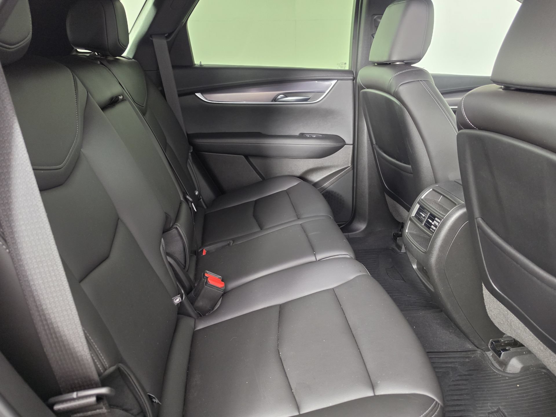 Used 2022 Cadillac XT5 Luxury AWD/4WD image 30