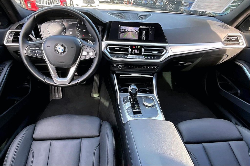 Used 2021 BMW 330i Sedan w/ Driving Assistance Package RWD image 17