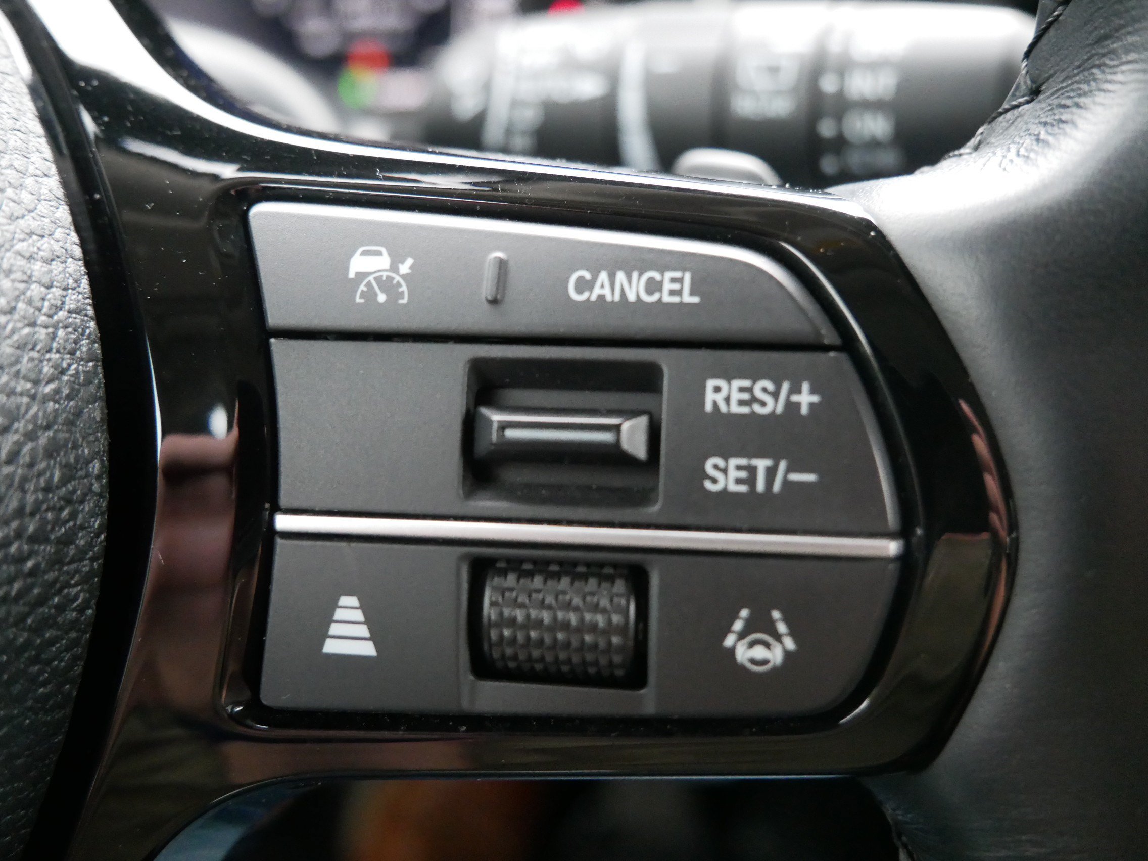 Certified 2024 Honda Pilot Elite image 30