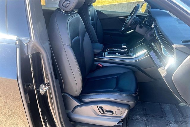 Used 2019 Audi Q8 Premium image 29