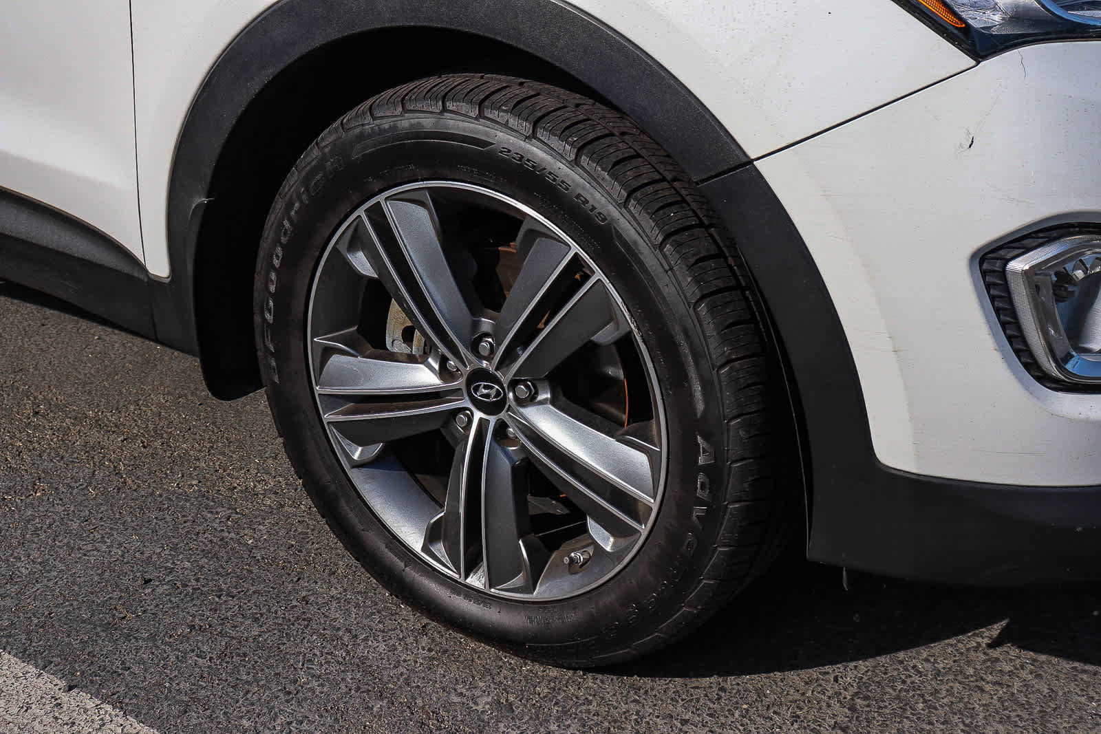 Used 2016 Hyundai Santa Fe Limited w/ Option Group 04 image 4