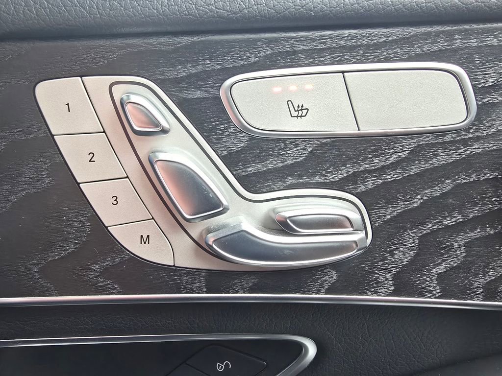 Certified 2018 Mercedes-Benz GLC 300 4MATIC image 6