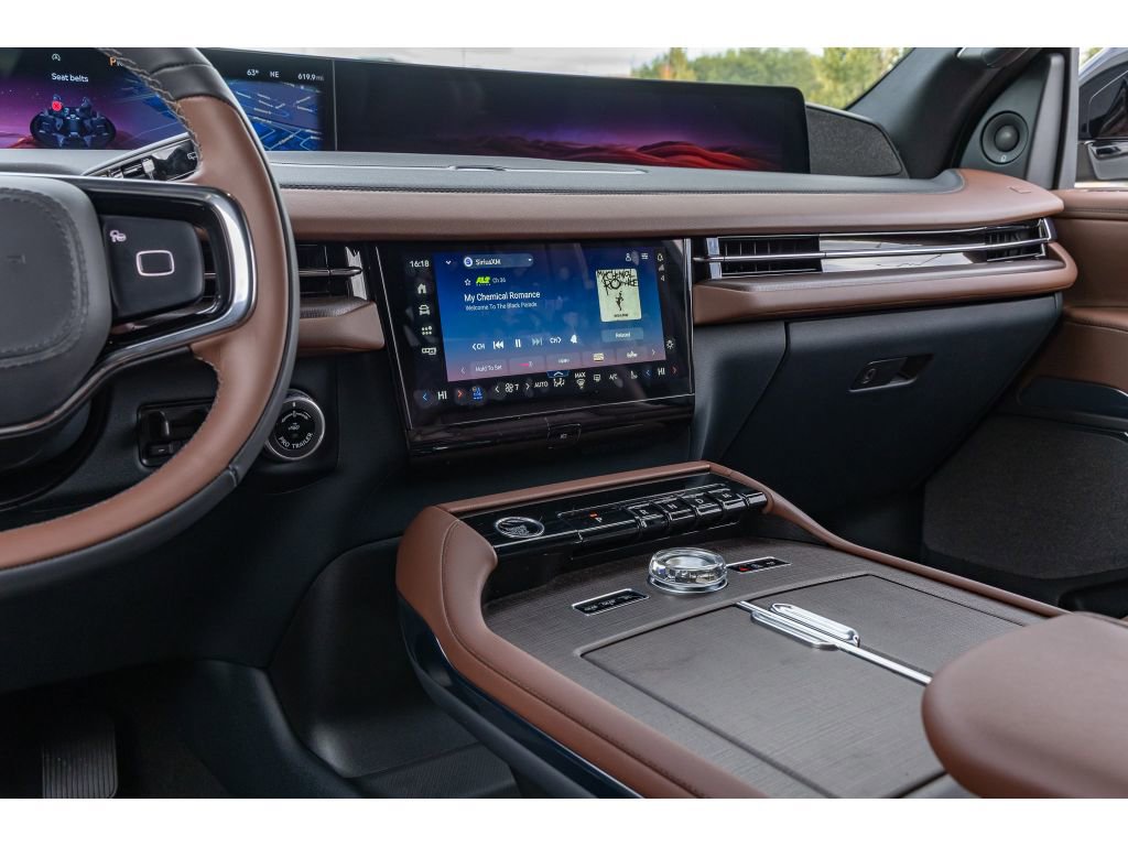 Used 2025 Lincoln Navigator L Reserve image 25