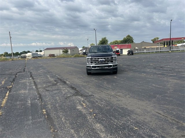New 2025 Ford F350 Lariat w/ Lariat Ultimate Package image 13