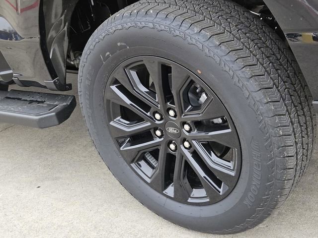 New 2025 Ford F150 Lariat w/ Equipment Group 502A High image 9