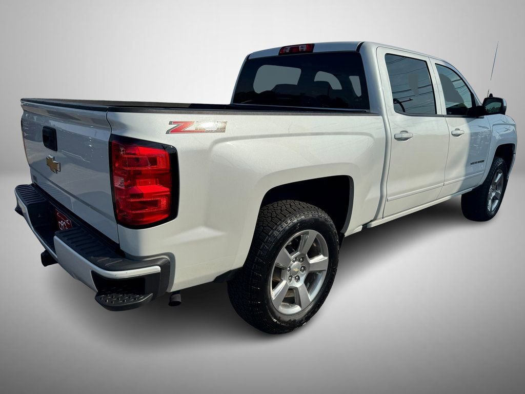 Used 2018 Chevrolet Silverado 1500 LT w/ All Star Edition image 3