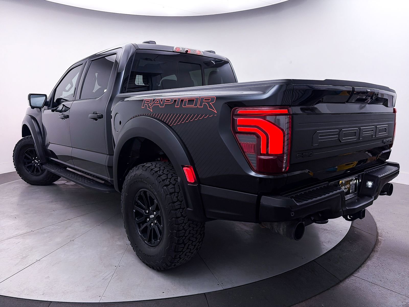 Used 2024 Ford F150 Raptor image 2