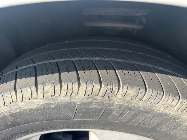 Used 2017 Chevrolet Traverse LT w/ Style and Technology Package image 10