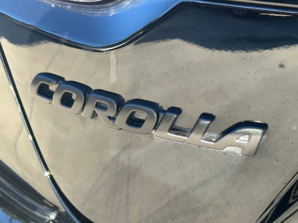Used 2025 Toyota Corolla SE image 10