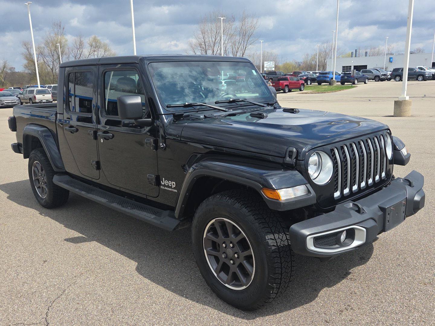 Used 2021 Jeep Gladiator Overland w/ Uconnect 4C Nav & Sound Group AWD/4WD image 9