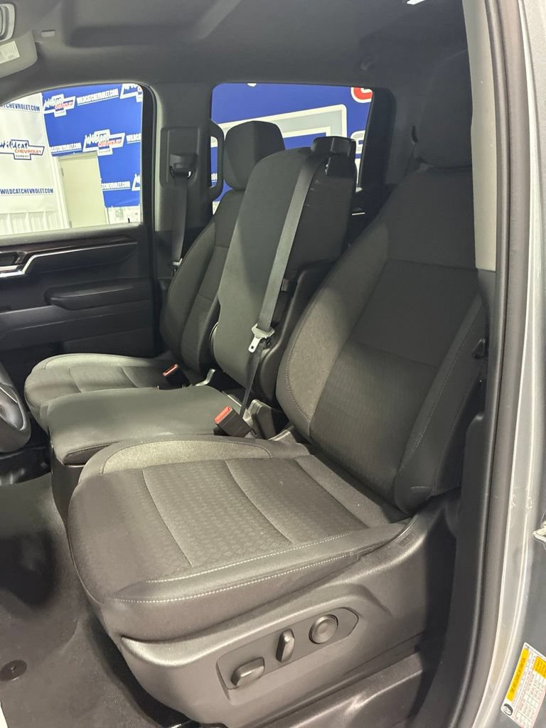 Used 2026 Chevrolet Silverado 1500 LT AWD/4WD image 19