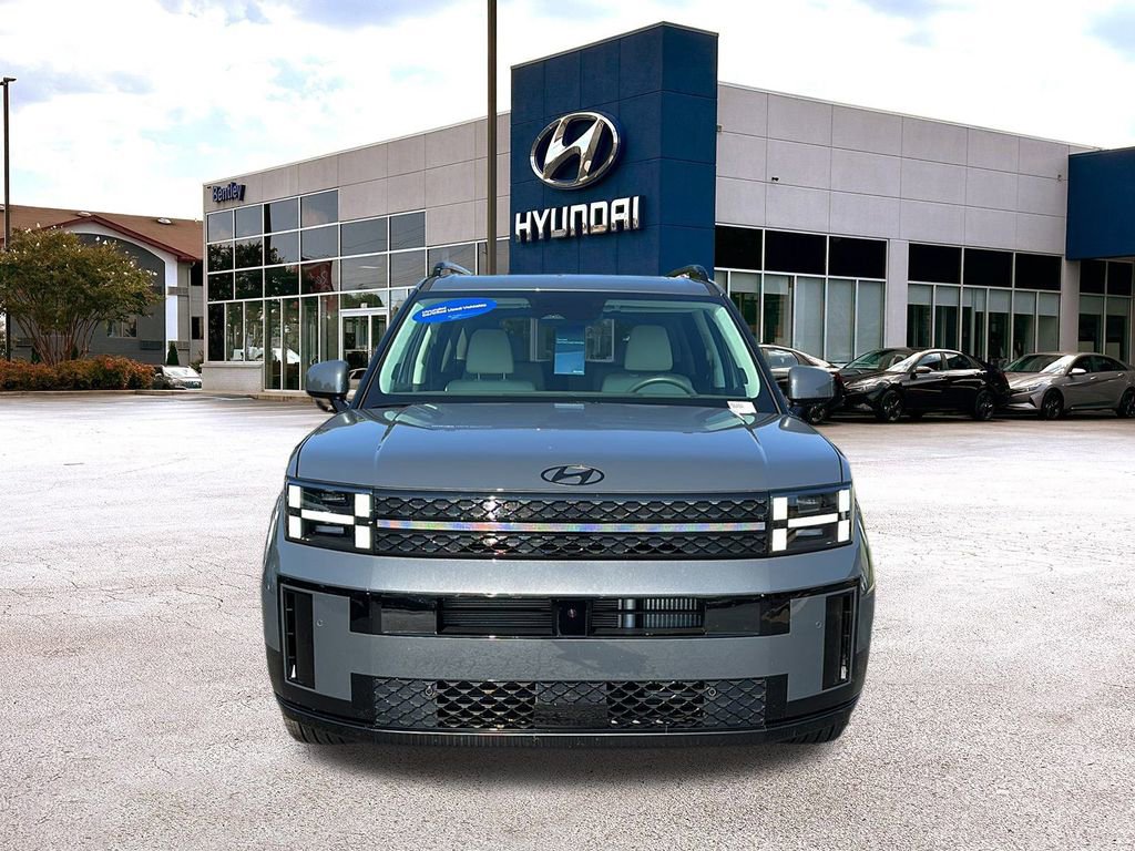 Used 2025 Hyundai Santa Fe Calligraphy w/ Tow & Go Package image 8