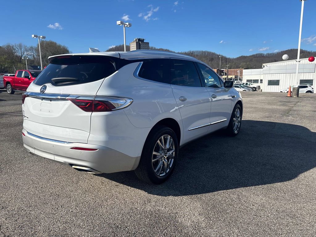 Used 2023 Buick Enclave Essence w/ Experience Buick Package AWD/4WD image 5