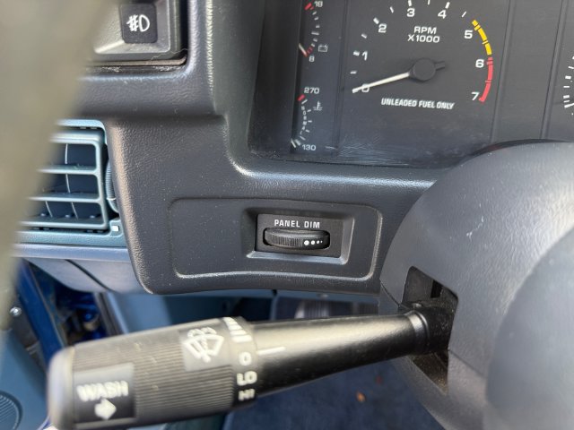 Used 1988 Ford Mustang LX RWD image 25