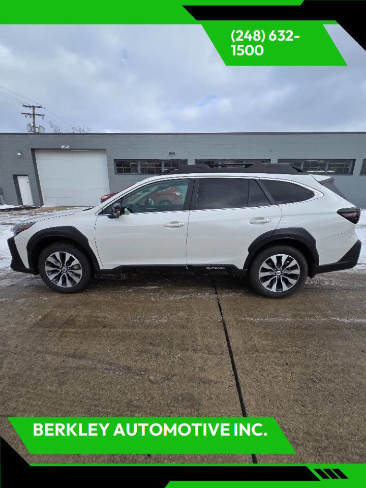 Used 2025 Subaru Outback Limited image 1