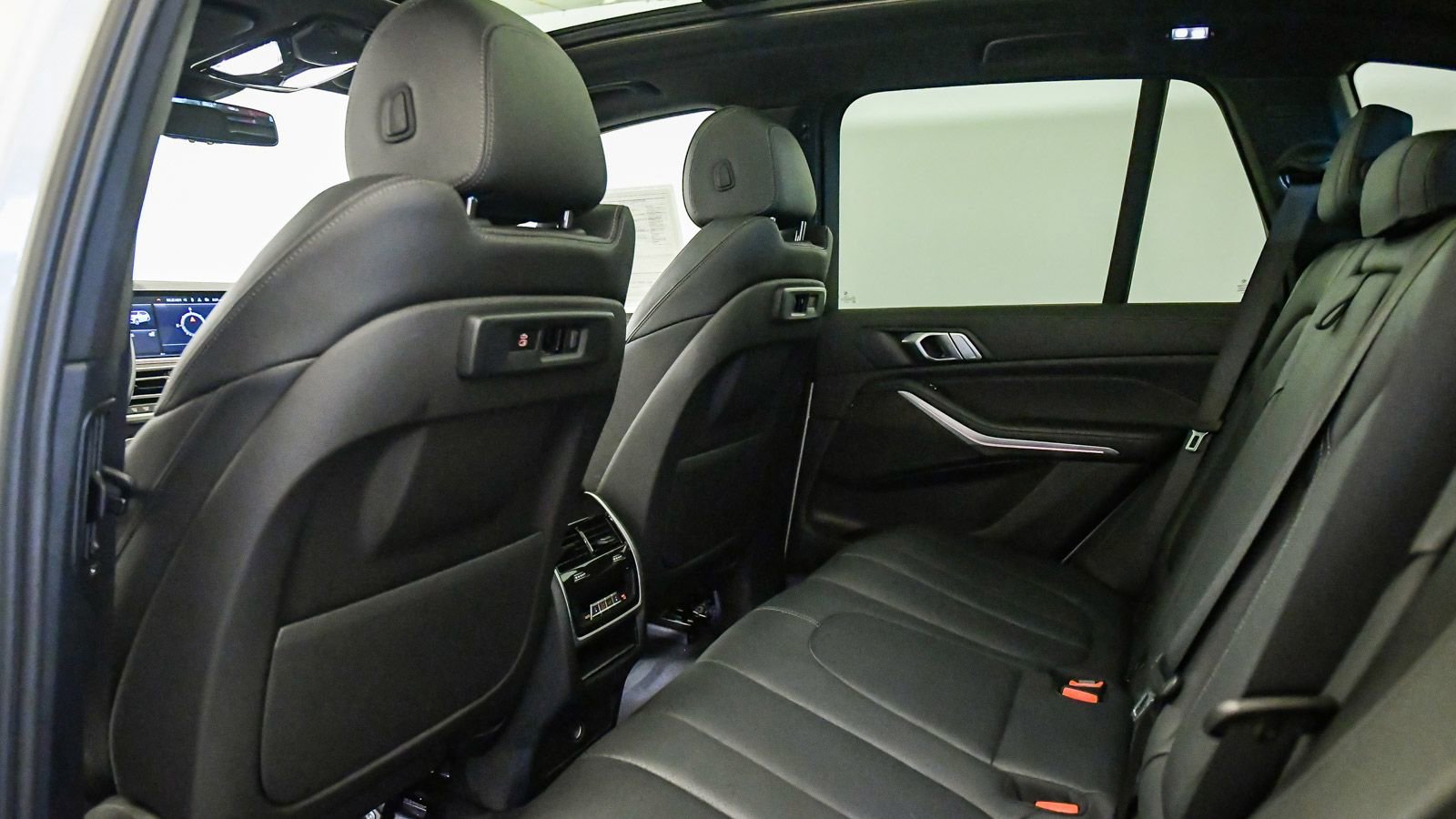 Certified 2022 BMW X5 sDrive40i w/ M Sport Package image 21