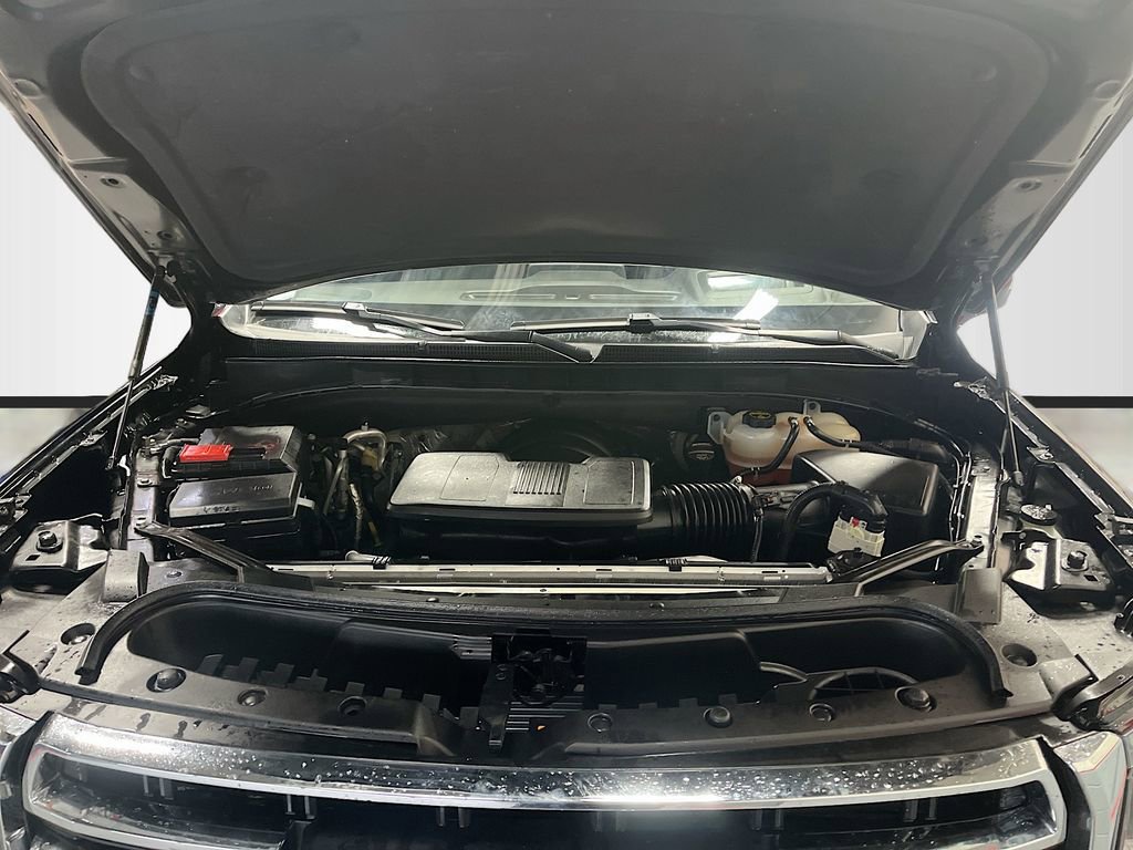 Used 2024 GMC Yukon XL AT4 w/ Technology Package image 33