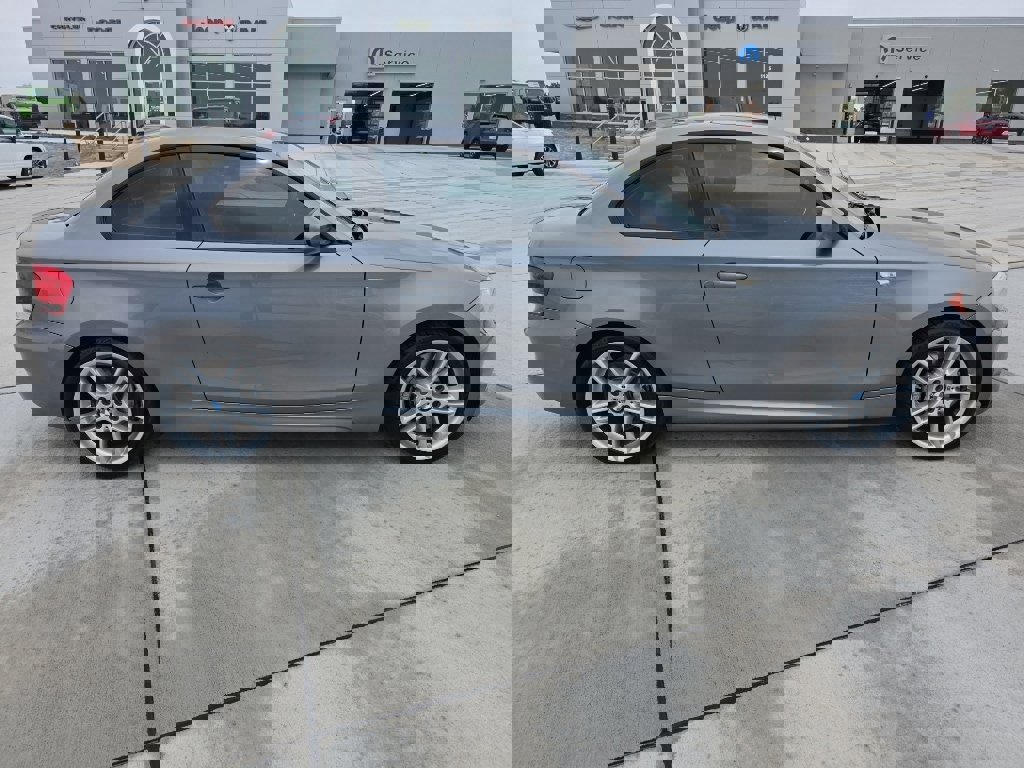 Used 2012 BMW 135i Coupe RWD image 4