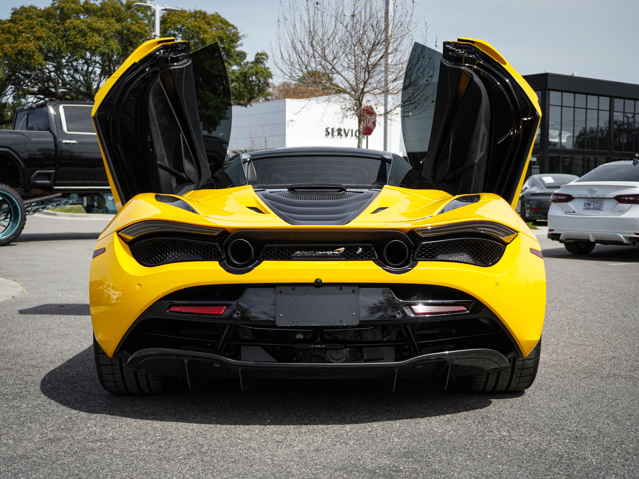 Used 2021 McLaren 720S Luxury image 9