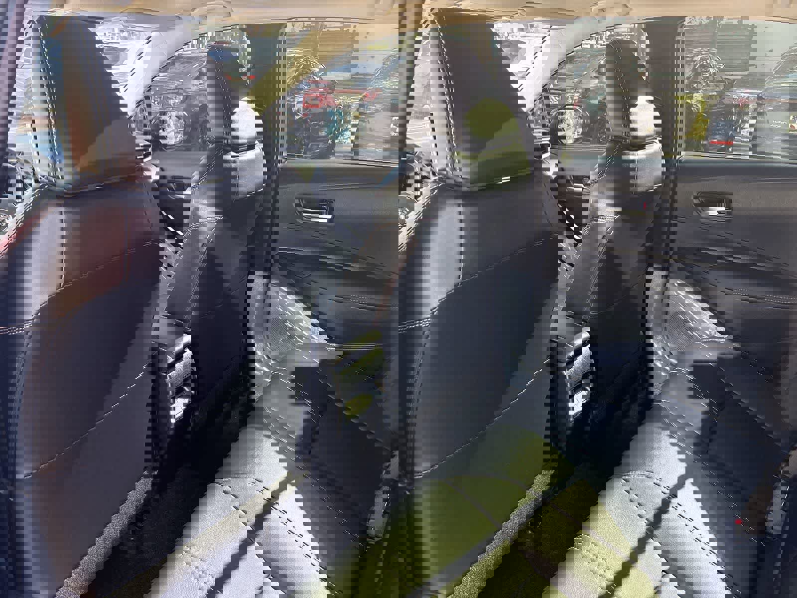 Used 2025 Toyota Corolla XLE image 11