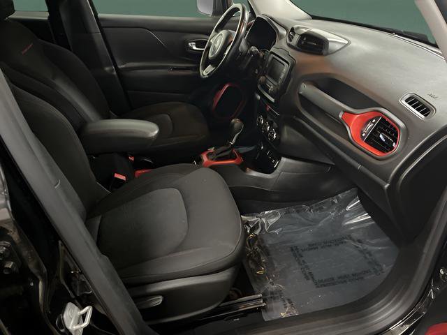 Used 2015 Jeep Renegade Trailhawk w/ Safety & Security Group I image 14