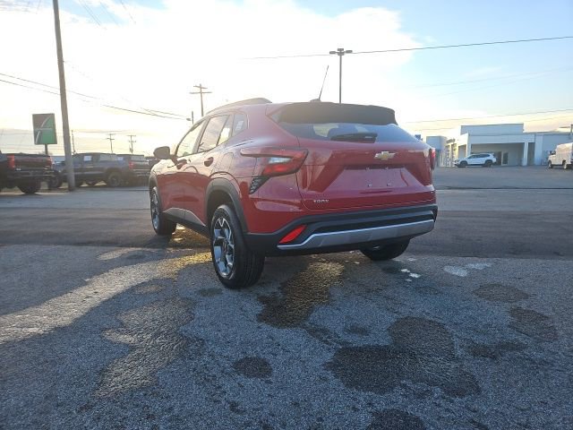 New 2026 Chevrolet Trax LT w/ Driver Confidence Package image 8