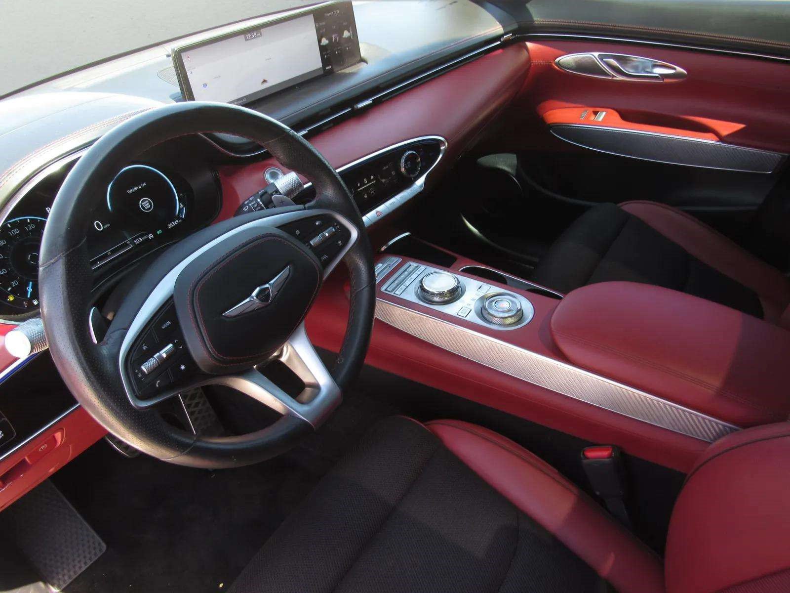 Used 2023 Genesis GV70 2.5T w/ Sport Prestige Package AWD/4WD image 16