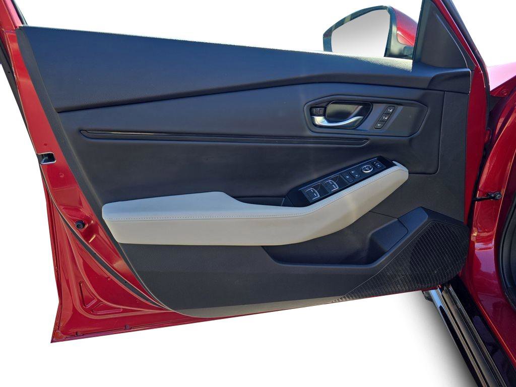 Used 2023 Honda Accord Touring image 8