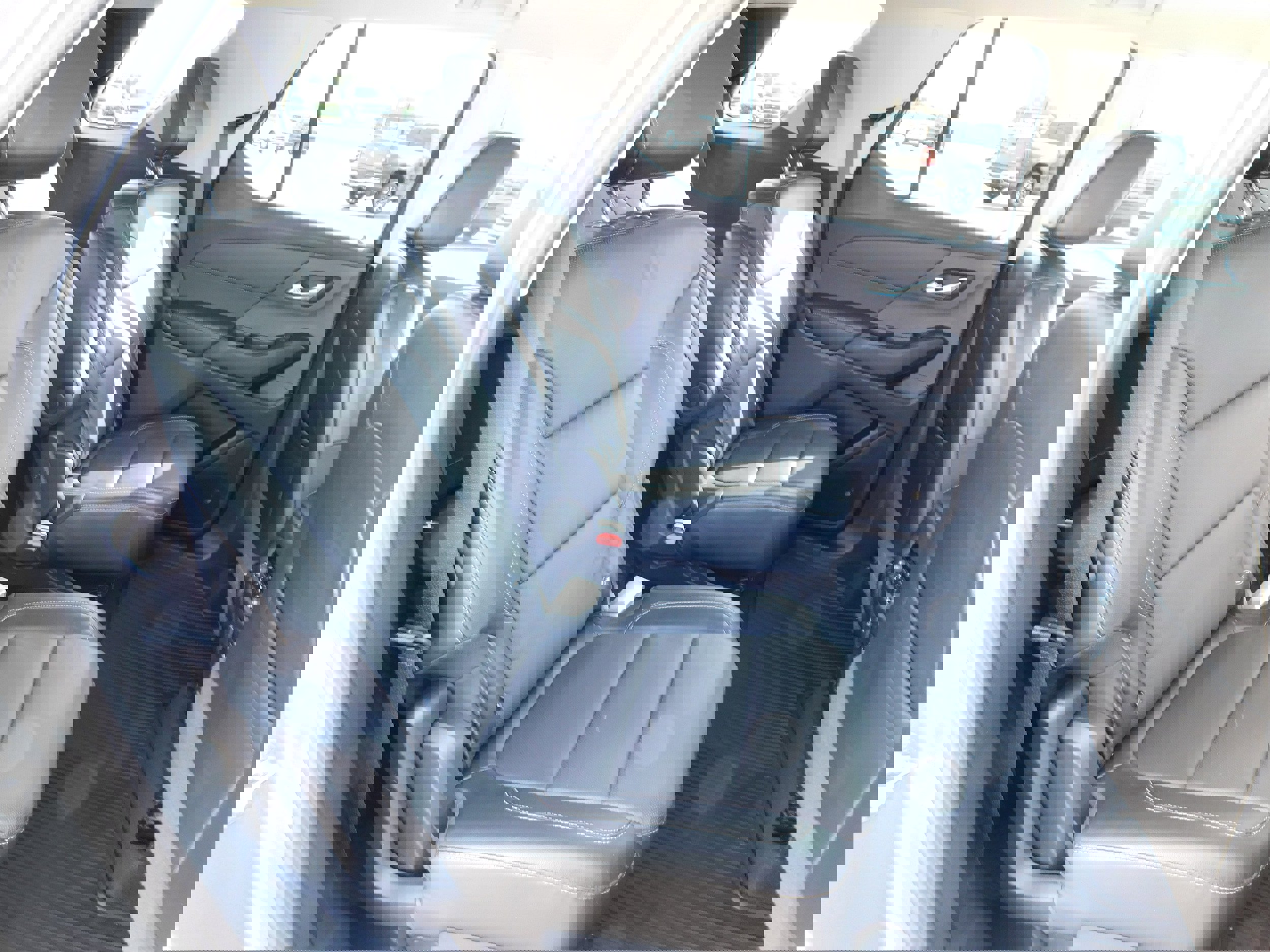 Used 2018 Chevrolet Traverse Premier w/ Driver Confidence II Package image 11