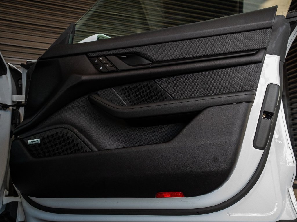 Certified 2023 Porsche Taycan RWD image 27