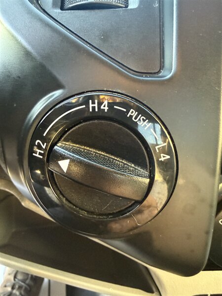 Used 2013 Toyota Tacoma 4x4 Access Cab V6 image 24