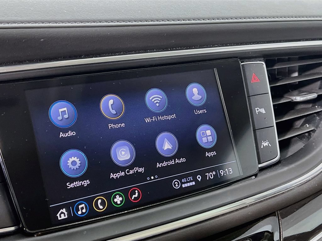 Used 2022 Buick Enclave Essence FWD image 13