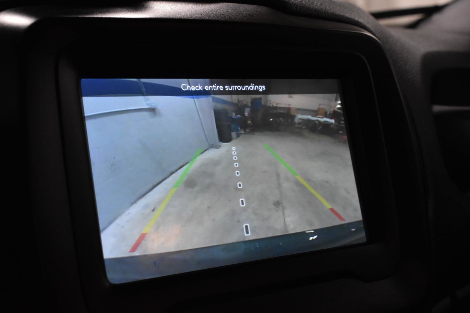 Used 2021 Jeep Renegade Sport image 16