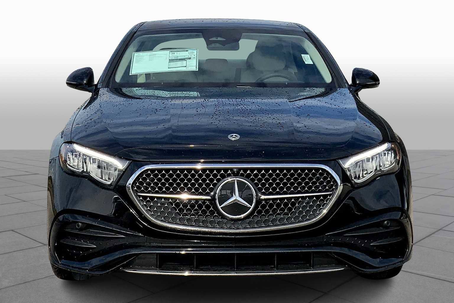 Used 2025 Mercedes-Benz E 350 Sedan image 3