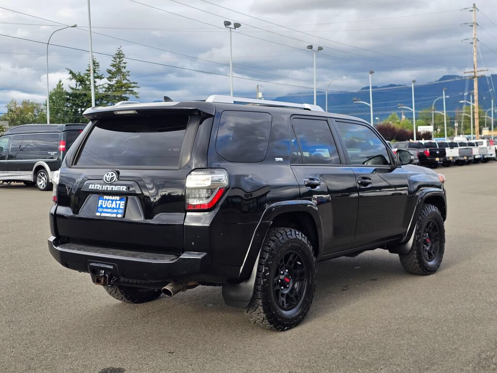 Used 2018 Toyota 4Runner SR5 Premium AWD/4WD image 6