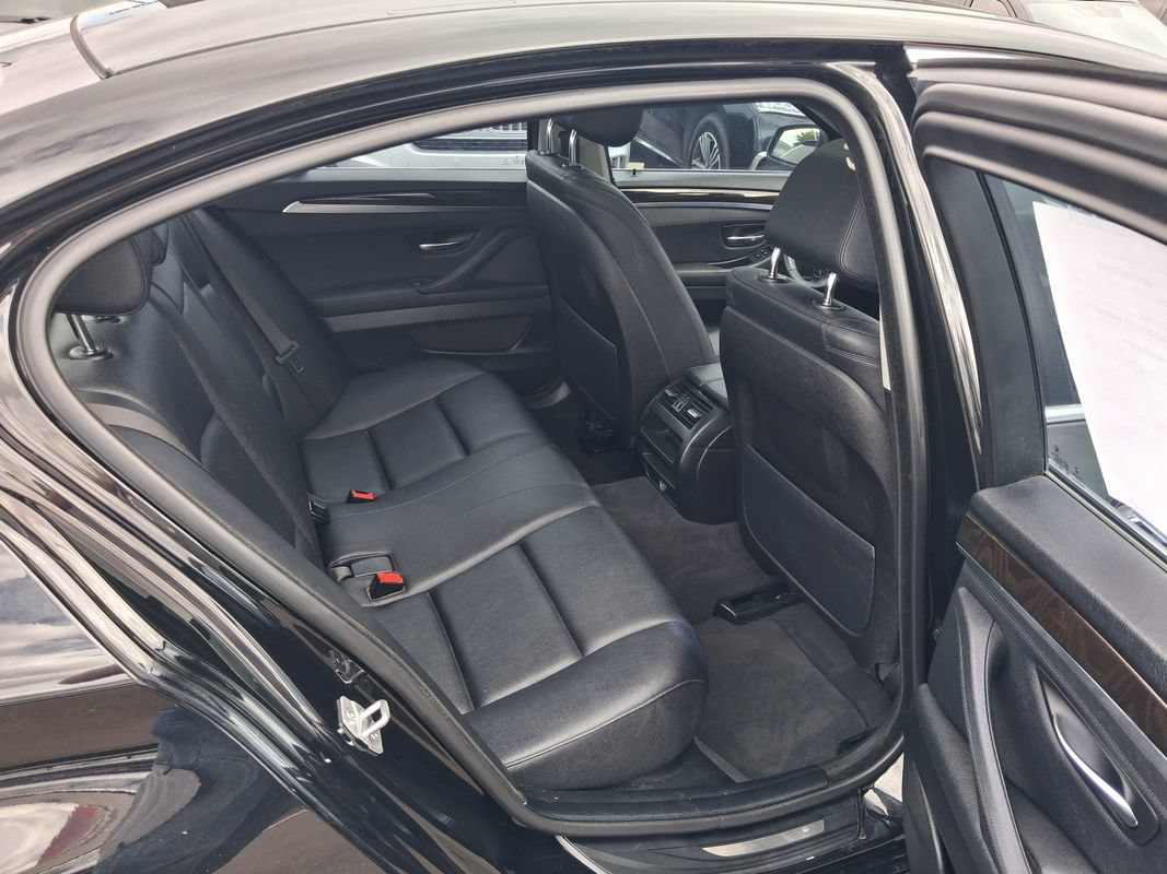 Used 2014 BMW 528i xDrive Sedan AWD/4WD image 16