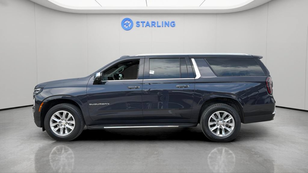 Used 2025 Chevrolet Suburban Premier AWD/4WD image 3