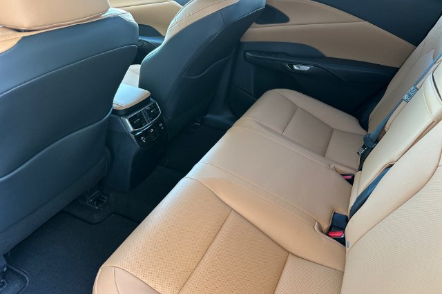 New 2026 Lexus RX 350h w/ Convenience Package AWD/4WD image 10
