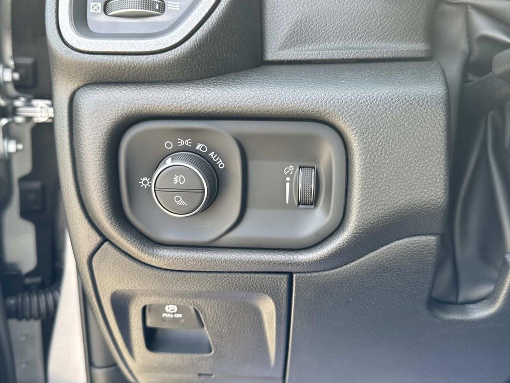 New 2026 RAM 1500 Express image 47