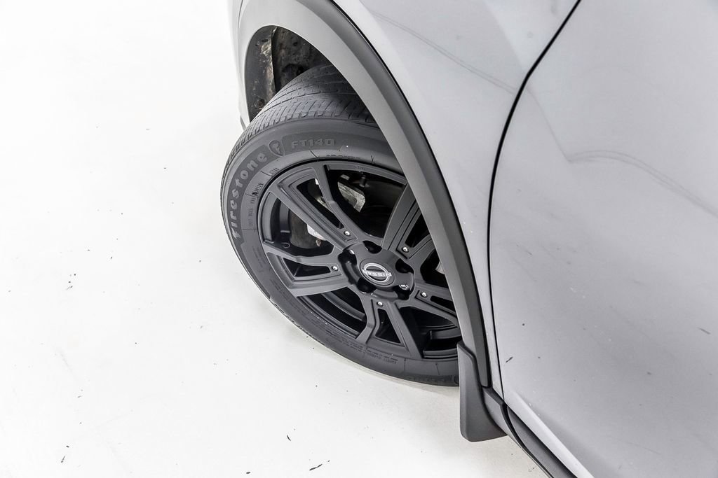 Used 2023 Nissan Kicks SR image 10